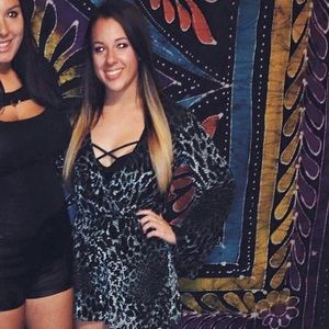 Velvet bell sleeve romper